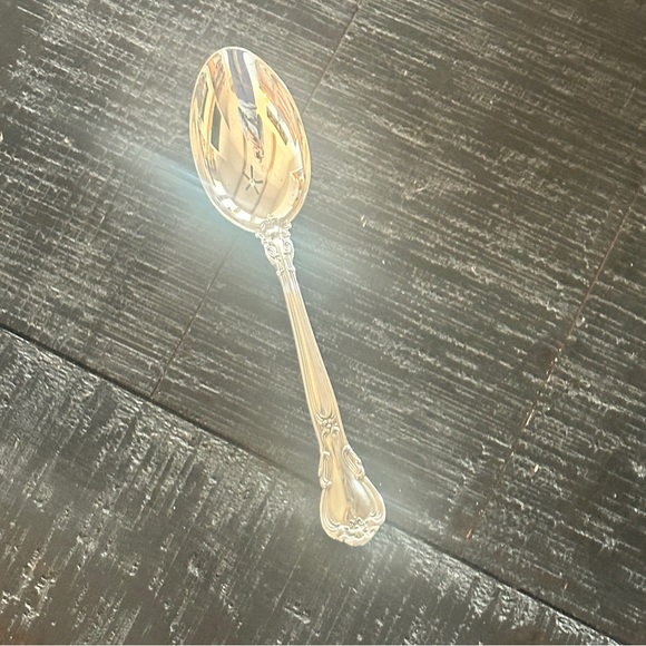 Gorham Chantilly STERLING SILVER Serving Spoon - Picture 1 of 4